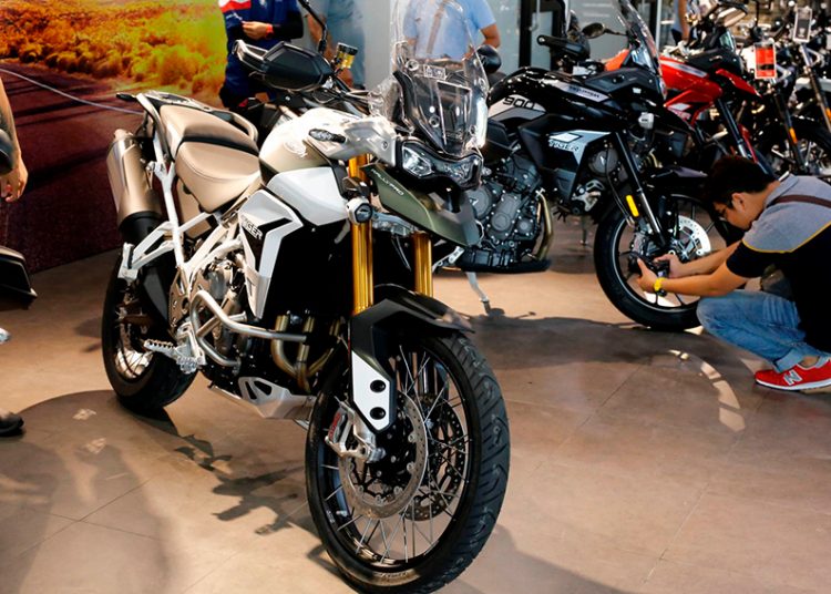 Triumph Tiger 900 giá từ 369 triệu đồng tại Việt Nam - 01