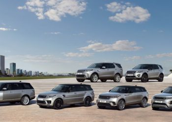 Khách mua xe Jaguar và Land Rover tại Việt Nam nhận quà tặng lên đến 260 triệu đồng