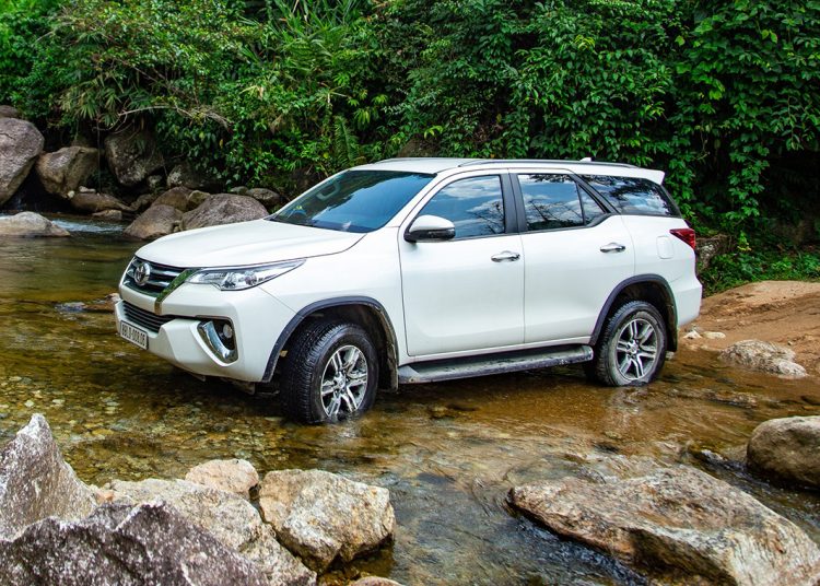 Ưu đãi lệ phí trước bạ dành cho khách hàng mua xe Fortuner trong tháng 6