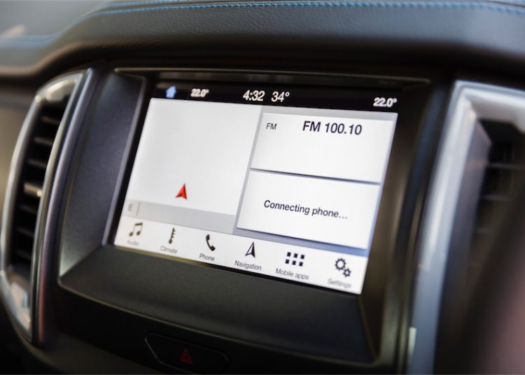 Hệ thống SYNC có thể hiểu được các khẩu lệnh bằng cách nào? - 1