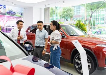 VinFast đồng loạt khai trương 27 showroom mới trên toàn quốc