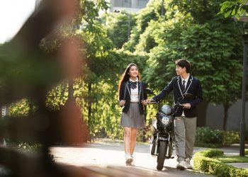 VinFast tặng 50.000 Pin xe máy điện trị giá 430 tỷ đồng cho học sinh