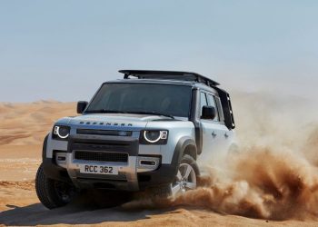 Mẫu xe Land Rover Defender mới sẽ ra mắt tại Châu Á vào ngày 7/8