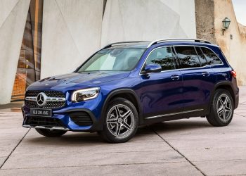 Mercedes-Benz Việt Nam ra mắt GLB 200 AMG, giá gần 2 tỷ đồng