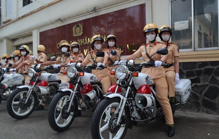 Nữ CSGT TP.HCM sẽ tuần tra xử lý vi phạm trên tuyến đường kiểu mẫu -5