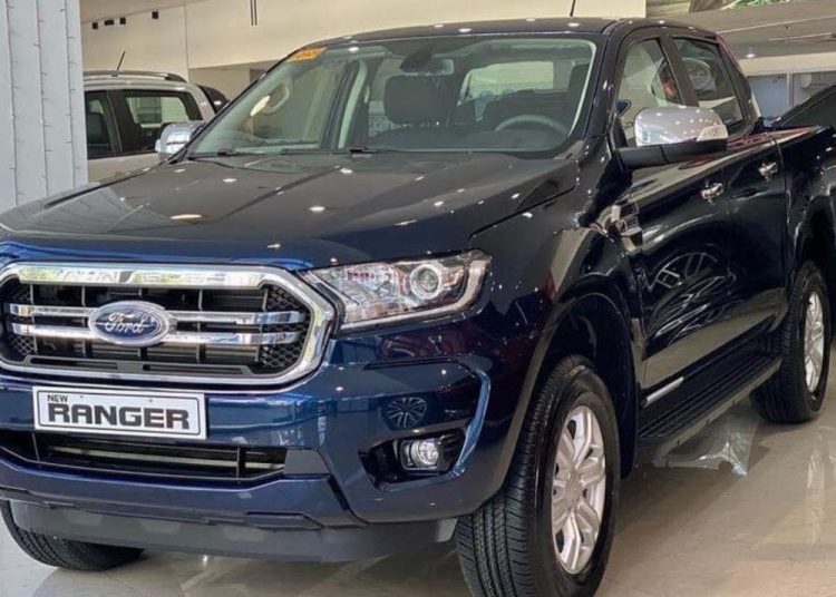 Ford Ranger được các đại lý giảm giá gần 100 triệu, dù lọt Top xe bán chạy