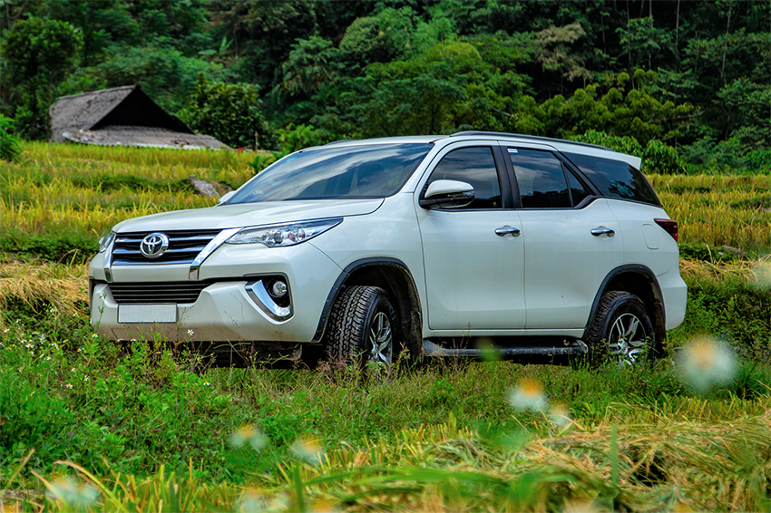 Toyota ưu đãi lên tới 55 triệu đồng khi mua xe Fortuner - 1