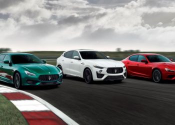 Maserati ra mắt hai mẫu xe Quattroporte và Ghibli của Bộ sưu tập Trofeo