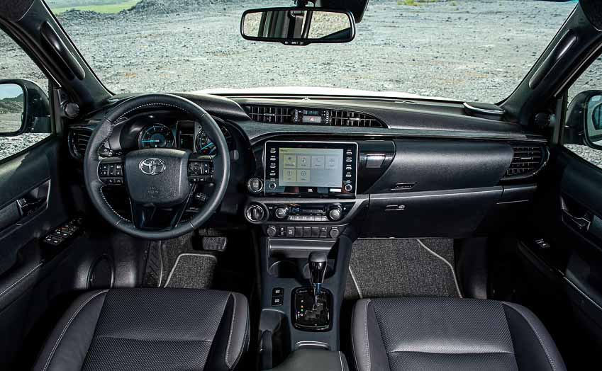 Toyota Hilux 2020 cải tiến vượt trội về thiết kế, công nghệ an toàn - 4