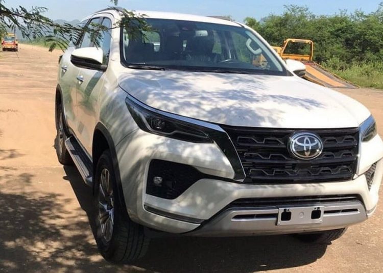 Toyota Fortuner 2020 lắp ráp trong nước, chờ ngày ra mắt - 1