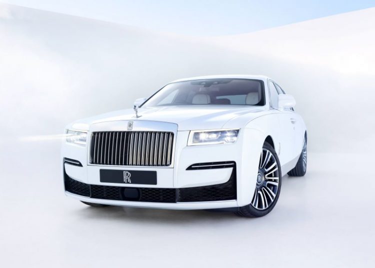 Rolls-Royce chính thức ra mắt mẫu xe Ghost 2021 thế hệ mới