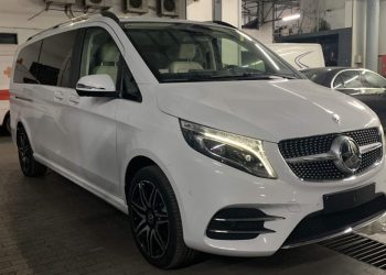 Cận ảnh xe gia đình hạng sang Mercedes-Benz V250 AMG, giá 3,2 tỉ đồng tại Việt Nam-4