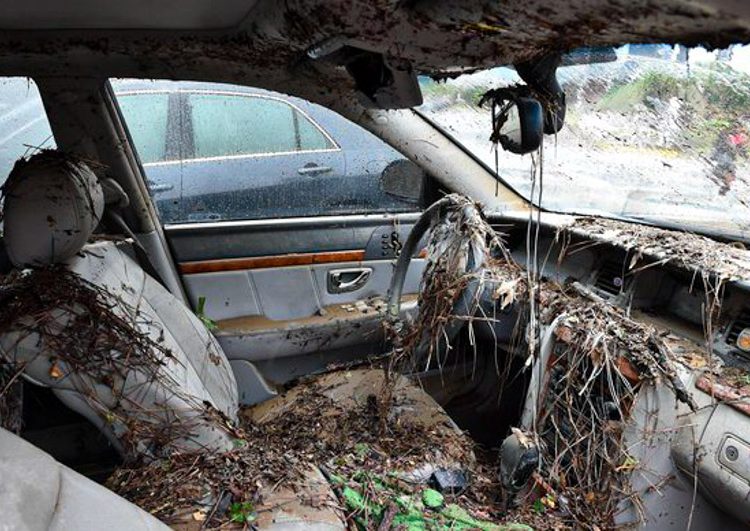 Những lưu ý quan trọng sau khi ô tô bị ngập trong bùn lầy - 3