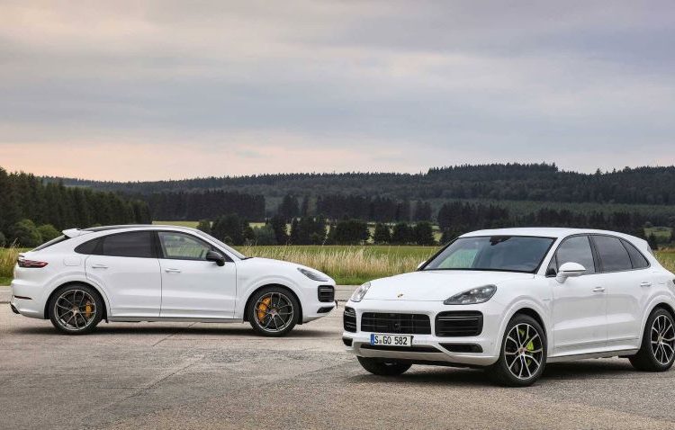 Những mẫu xe SUV hạng sang nào có tốc độ ấn tượng nhất năm 2020?