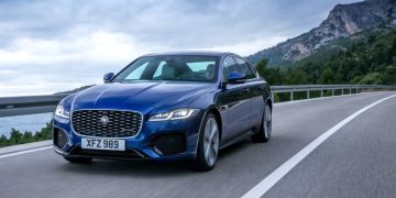 Jaguar giới thiệu mẫu xe XF hoàn toàn mới có giá từ 2,87 tỷ đồng