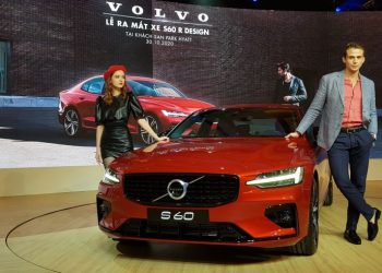 Volvo ra mắt hai mẫu xe XC90 T8 và S60 R-Design tại Việt Nam