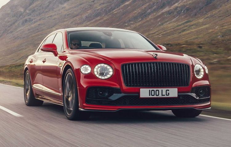 Cận cảnh mẫu sedan siêu sang Bentley Flying Spur V8 mới vừa ra mắt