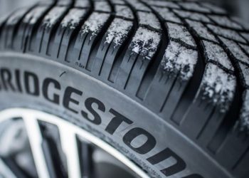 Bridgestone nhận giải thưởng “Nhà cung cấp xuất sắc nhất” năm 2020 của tập đoàn Mazda