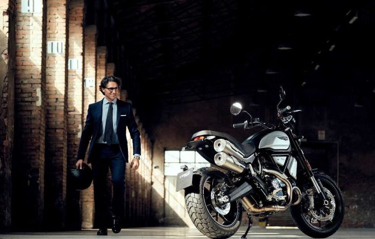 Ducati Scrambler 1100 với phiên bản “Quý ông” Dark Pro 2020