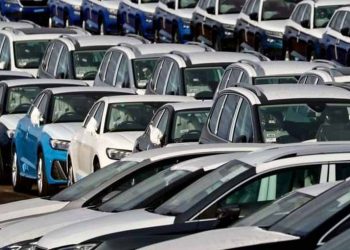 Ôtô đắt gấp 2-3 lần thế giới, 7 năm không ăn tiêu đủ mua xe 400 triệu -1