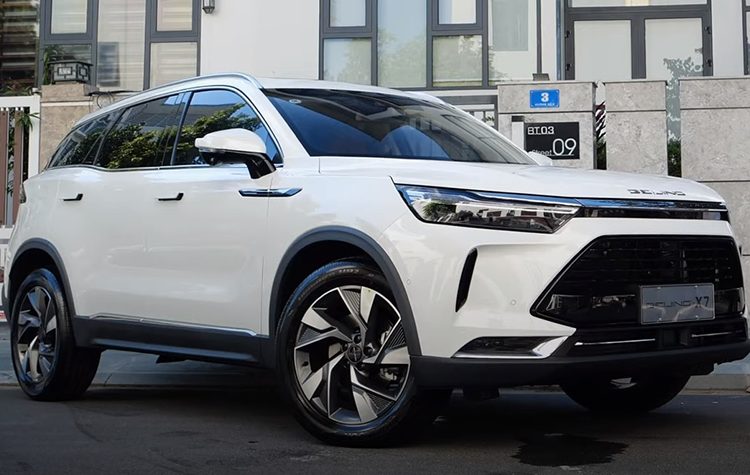 BEIJING X7 về Việt Nam 'đấu' Honda CR-V với giá rẻ và công nghệ 'ngập mặt' - 1