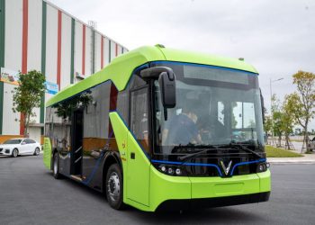 VinFast chạy thử nghiệm xe buýt điện