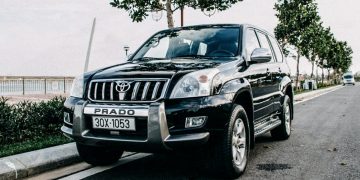 Toyota Land Cruiser Prado ‘biến hóa’ thành xe Limousine độc đáo tại Việt Nam-13