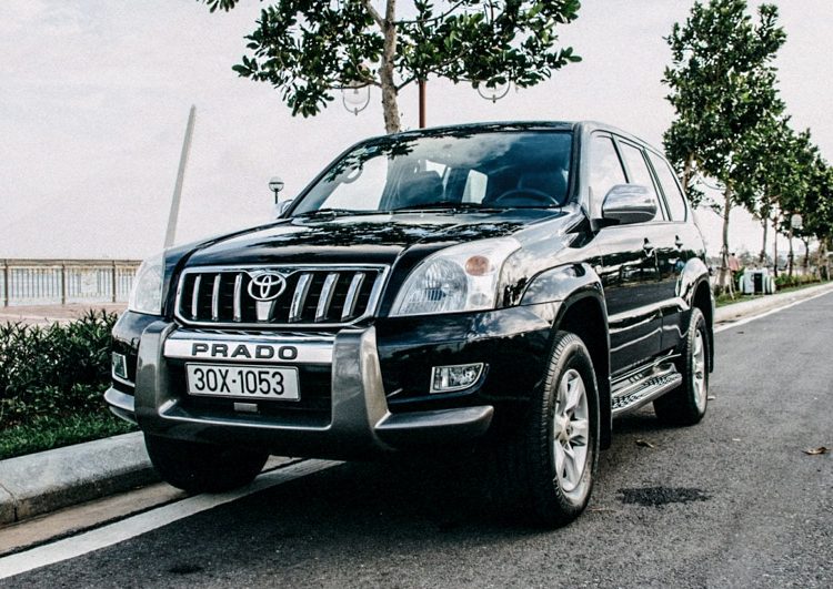 Toyota Land Cruiser Prado ‘biến hóa’ thành xe Limousine độc đáo tại Việt Nam-13