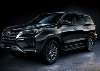 Toyota Fortuner 2021 có thêm phiên bản xăng V6 4.0 - 3