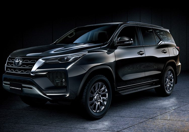 Toyota Fortuner 2021 có thêm phiên bản xăng V6 4.0 - 3