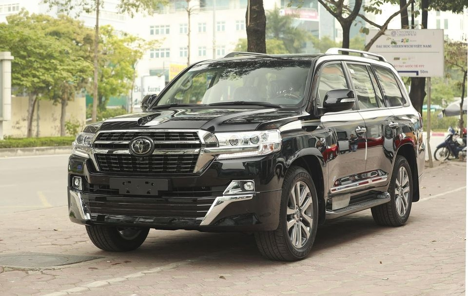 Toyota Land Cruiser 2021 về Việt Nam có giá gần bằng Lexus LX570 - 1