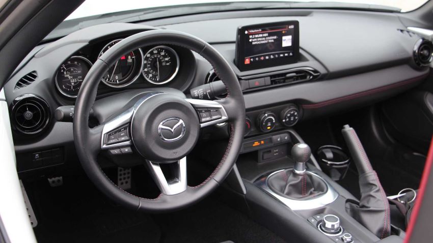 Mazda MX-5 Miata mới