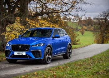 Jaguar F-PACE SVR mới có giá hơn 10 tỷ đồng tại Việt Nam