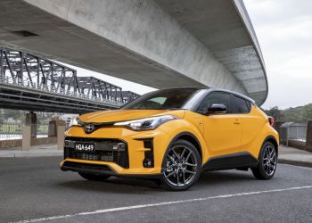 Phiên bản thể thao Toyota CH-R 2021 GR Sport trình làng tại Úc