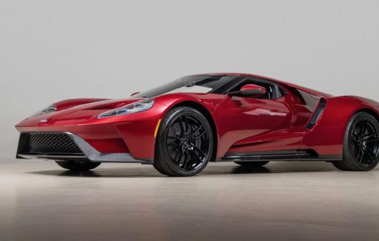 Siêu xe GT 2017 của Phó chủ tịch thiết kế hãng Ford được rao bán?