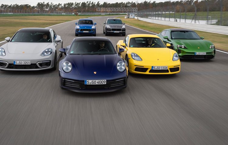 Porsche đã giao 272.162 xe đến khách hàng trên toàn thế giới trong năm 2020
