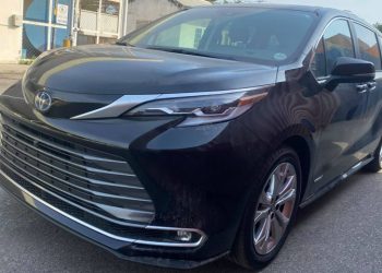 Toyota Sienna 2021 đầu tiên về Việt Nam với mức giá hơn 4 tỷ đồng - 8