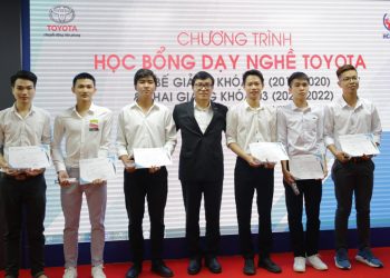 Lễ tốt nghiệp khóa 2 và khai giảng khóa 3 Chương trình “Học bổng dạy nghề Toyota”