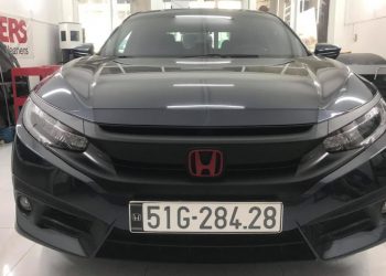 Chiêm ngưỡng Honda Civic “bóng đêm” khác biệt với gói độ đơn giản