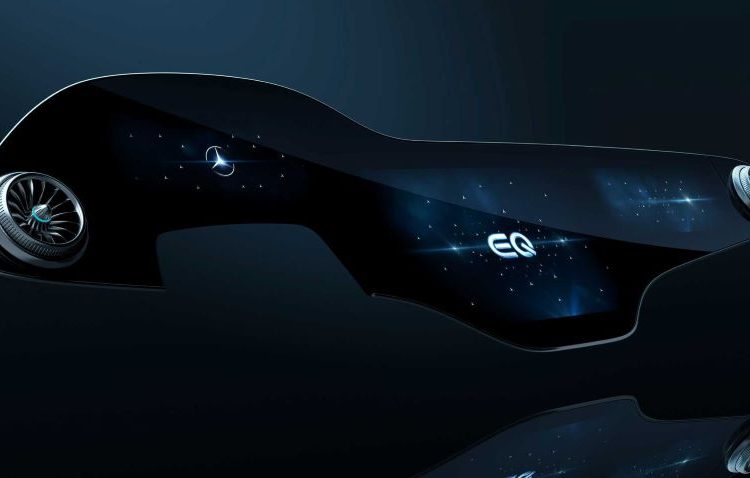 Mẫu xe điện Mercedes-Benz EQS có cụm màn hình điều khiển lớn nhất thế giới