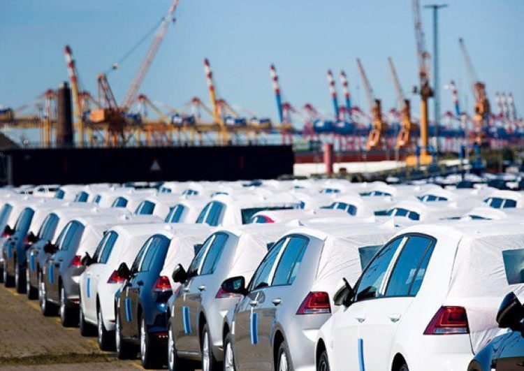 ôtô nhập năm 2020