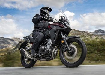 Honda tung ra 3 mẫu mô tô phân khối lớn tại Việt Nam, giá thấp nhất từ 180 triệu đồng - 1