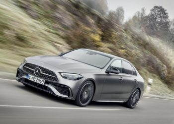 Mercedes-Benz C-Class 2022: bản rút gọn của S-Class