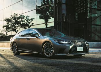 Lexus ra mắt hai phiên bản LS 500 2021 tại Malaysia
