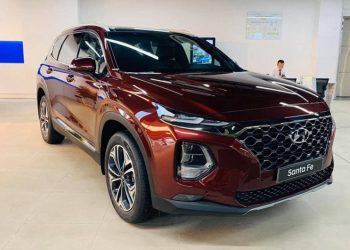 Hyundai SantaFe giảm giá gần 80 triệu tại Việt Nam