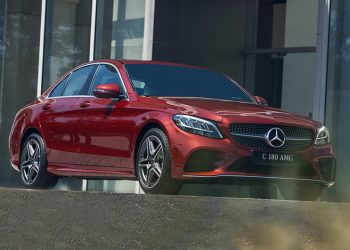 Mercedes-Benz Việt Nam giới thiệu phiên bản C 180 AMG mới giá dưới 1,5 tỷ đồng