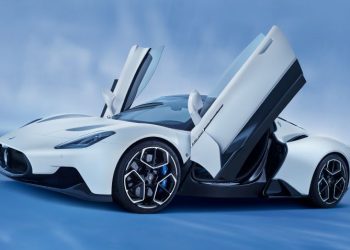 Maserati MC20 đoạt giải “Best of the Best” tại Red Dot Awards 2021