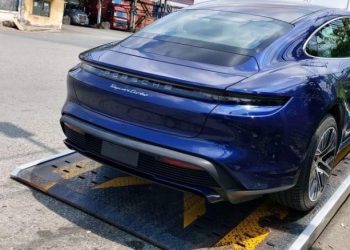 Tại Việt Nam, xe ôtô điện đăng kiểm như thế nào?