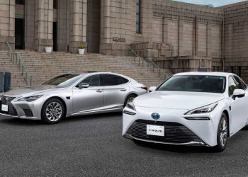 Toyota ra mắt Lexus LS và Mirai trang bị công nghệ hỗ trợ lái tự động cấp độ 2