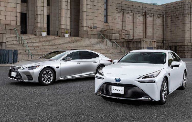 Toyota ra mắt Lexus LS và Mirai trang bị công nghệ hỗ trợ lái tự động cấp độ 2